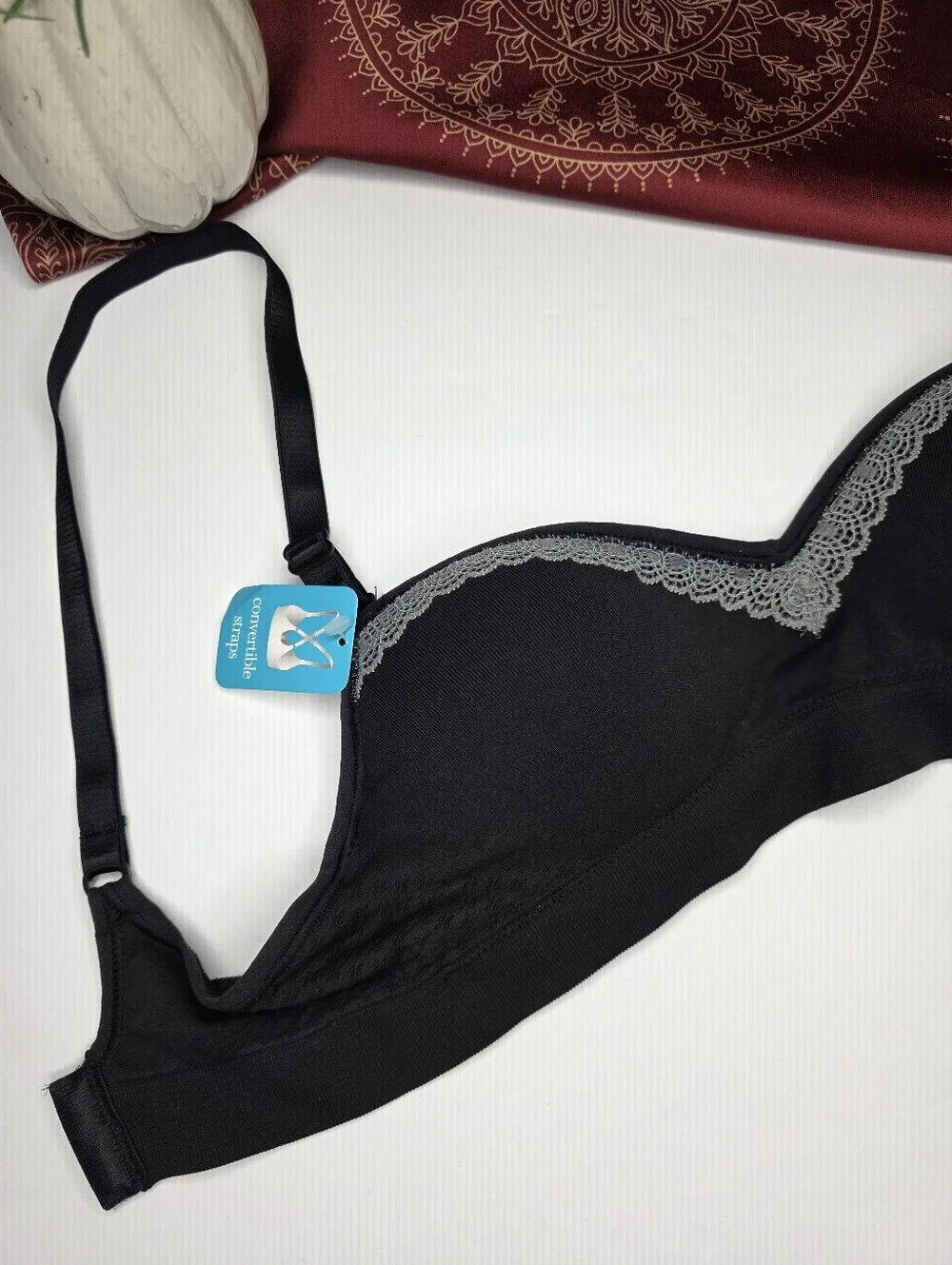 Barely There Wirefree Bra Black Size XS NWT